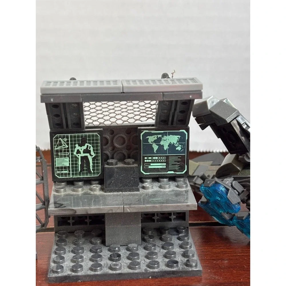 Mega Bloks Halo UNSC Command Center Terminal Hover Bike Vehicle Set Dark Grey